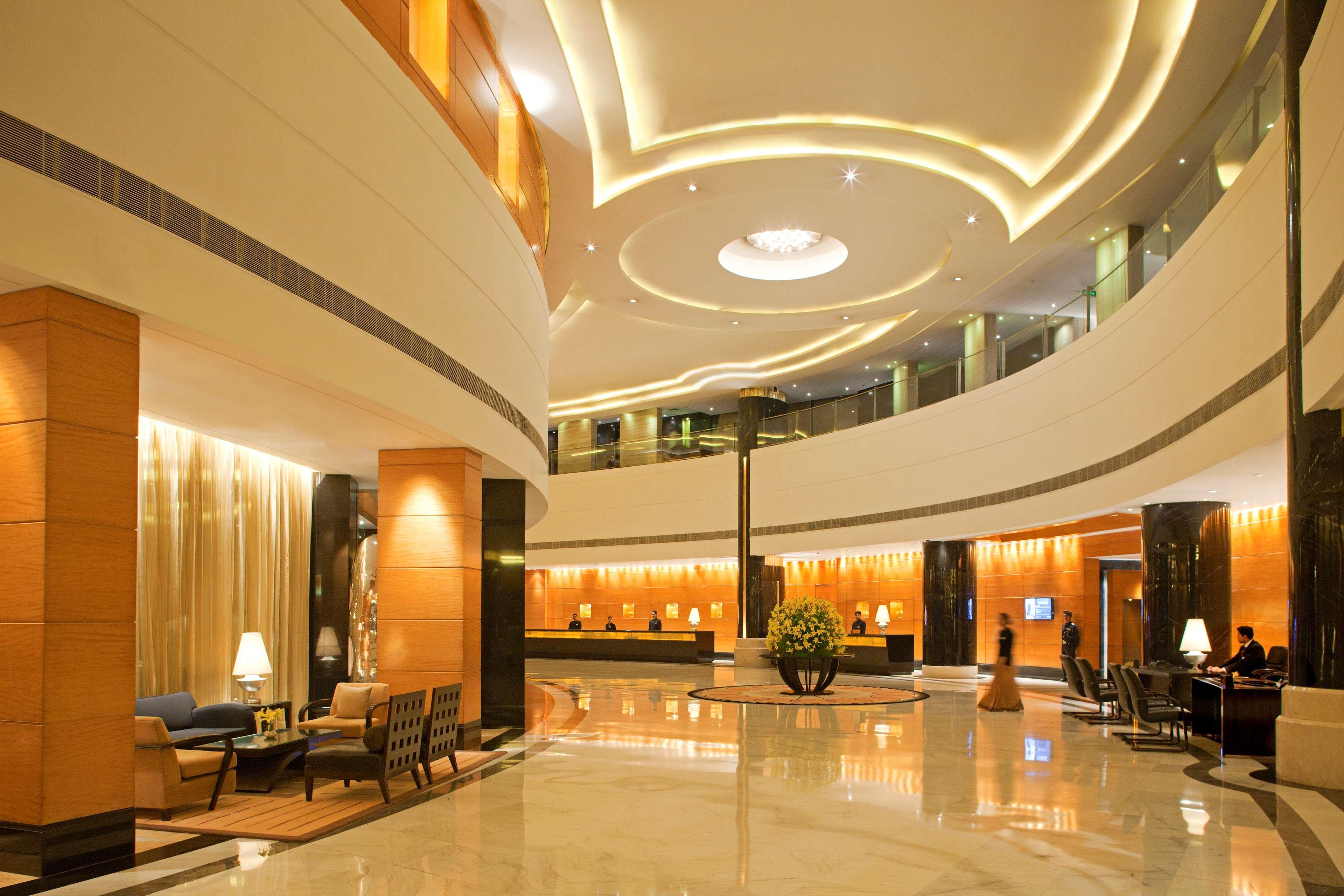 Radisson Blu Plaza Delhi Airport Hotell New Delhi Exteriör bild